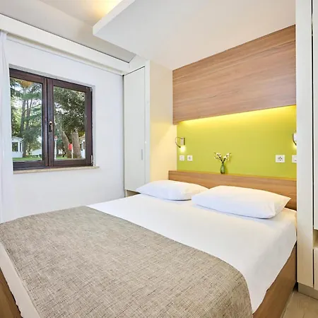 Amazing Apartment In Porec With Wifi *