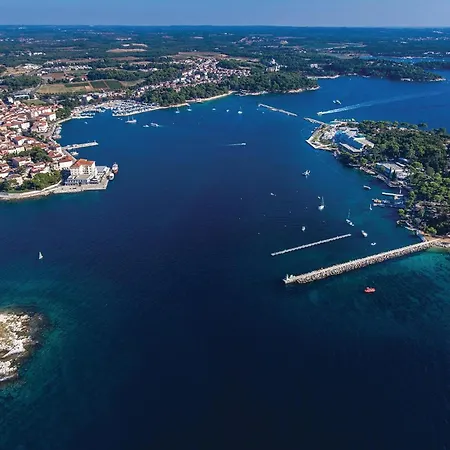Amazing Apartment In Porec With Wifi